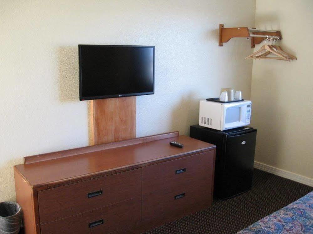 סיסייד Thunderbird Motel מראה חיצוני תמונה